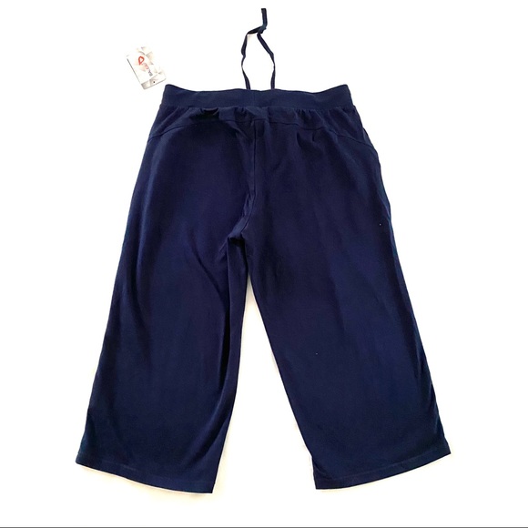 SOLD! 💚Baleaf Navy Capri Pants - Picture 5 of 11